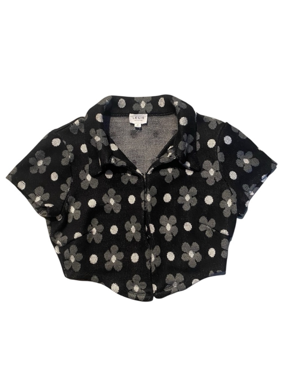 Le Lis Black Cropped Button-Front Top with Gray Floral Dots